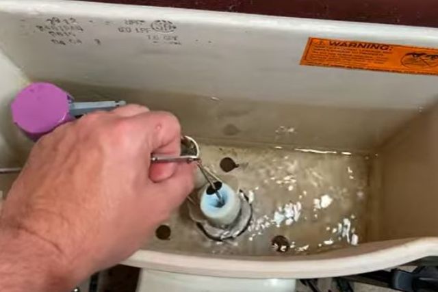 kohler toilet chain problem