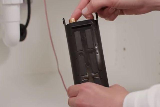 check the delta touch faucet batteries