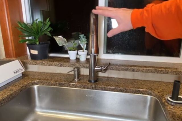 delta touch faucet not responding to touch