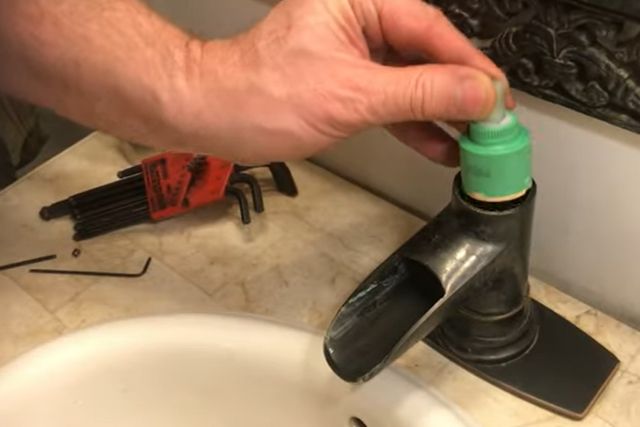kohler faucet cartridge clogged